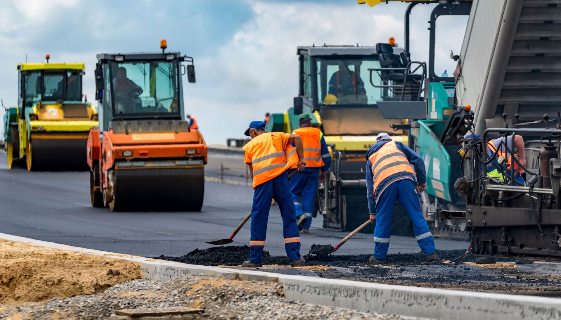 Reliable asphalt construction services in San Francisco, CA for various projects.